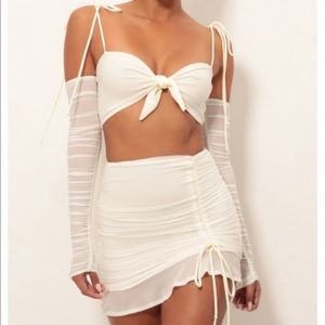 2 piece white set